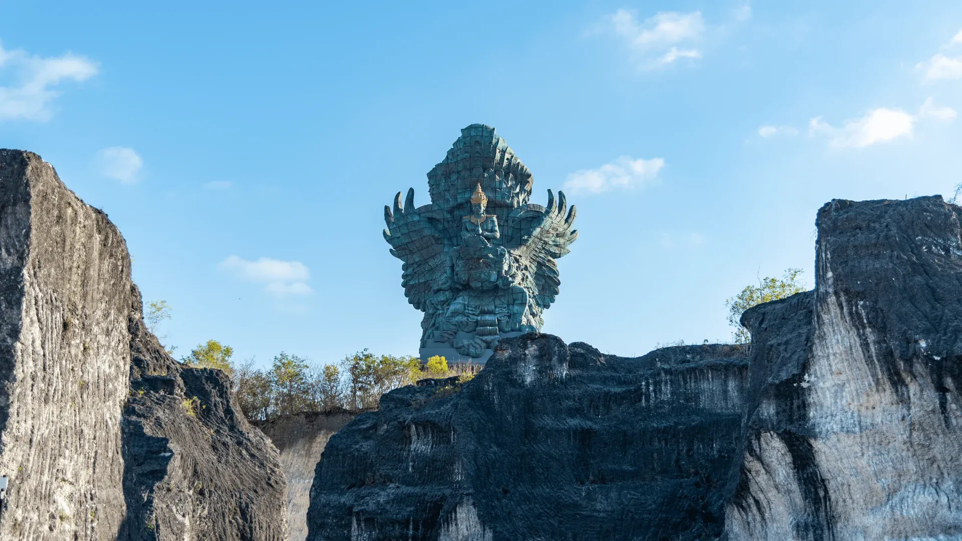 Open Trip 3D1N Kecak GWK & Dinner Jimbaran
