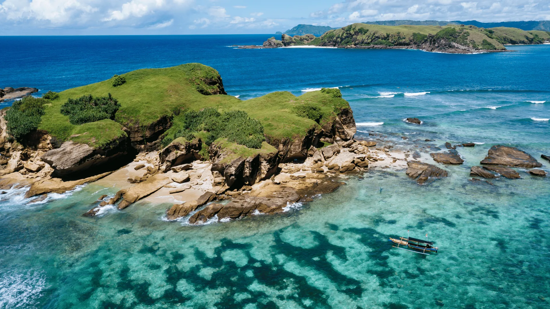 Family 3D2N Lombok Mandalika & Gili Island Tour